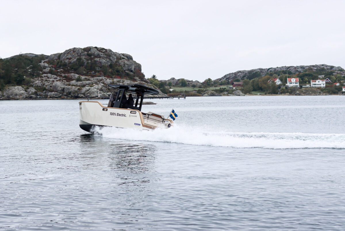 X Shore Eelex hos Brandt Båt.