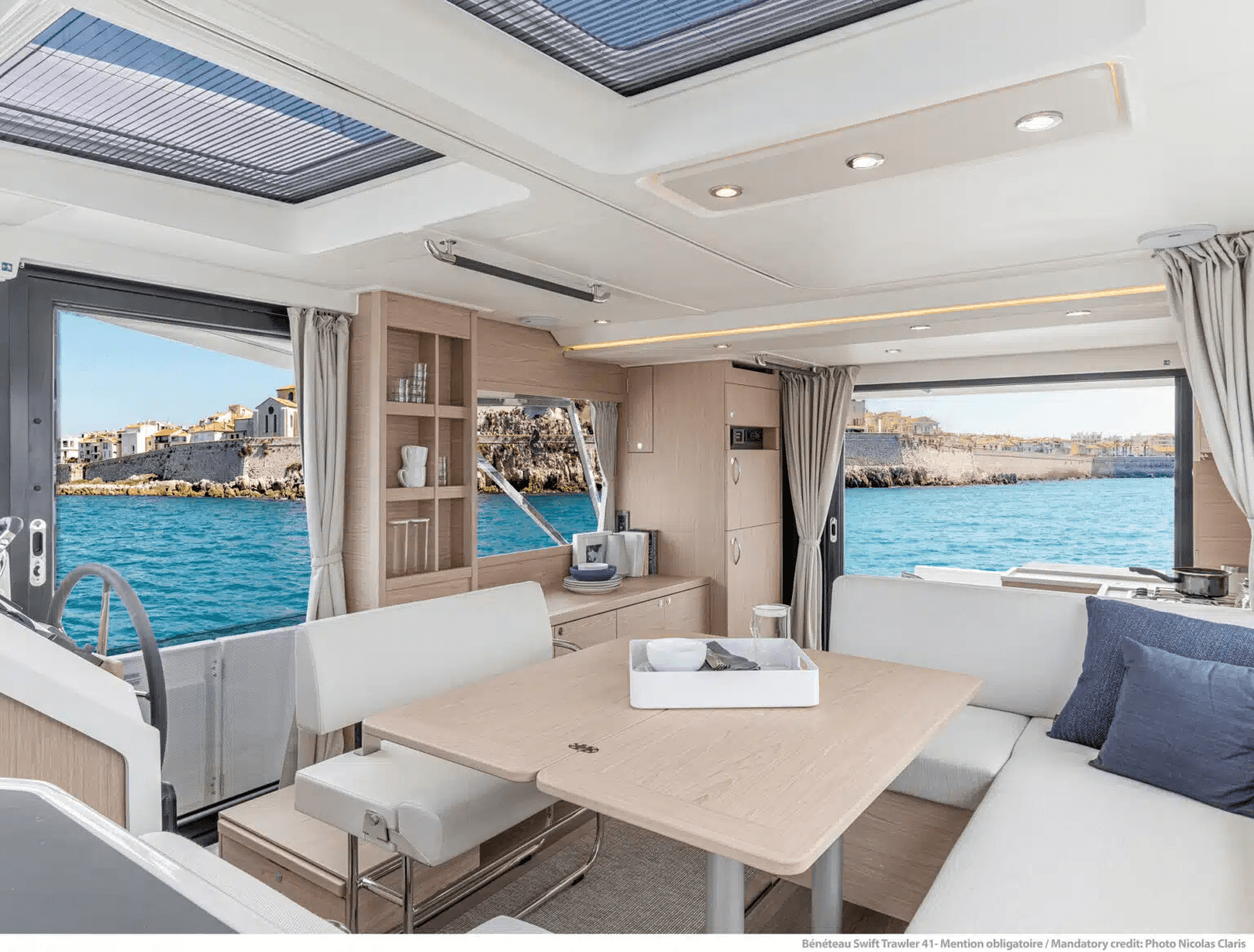 Beneteau-swift-trawler-41-fly-hos-brandt-bat-01