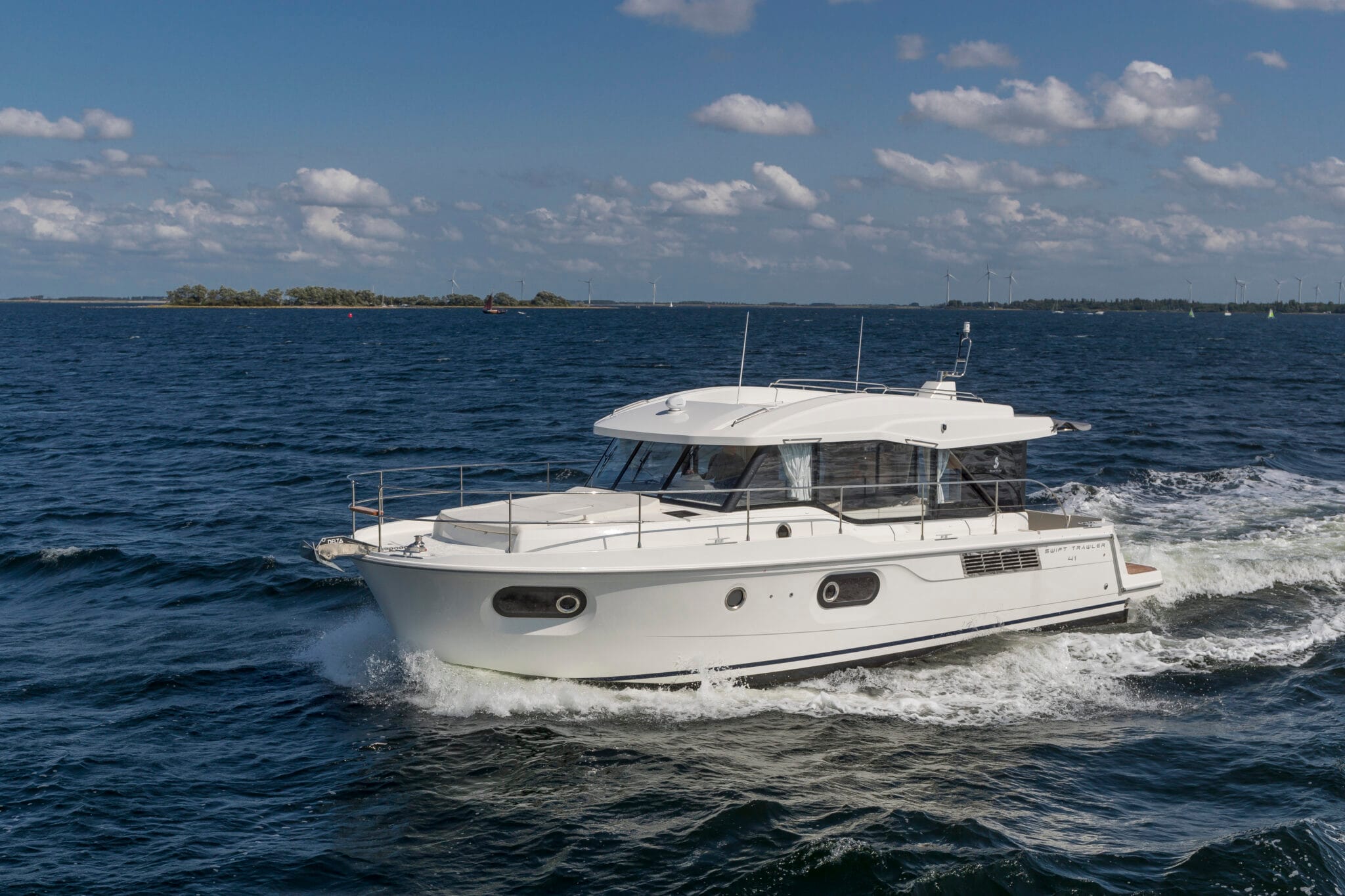 Swift Trawler 41 Sedan
